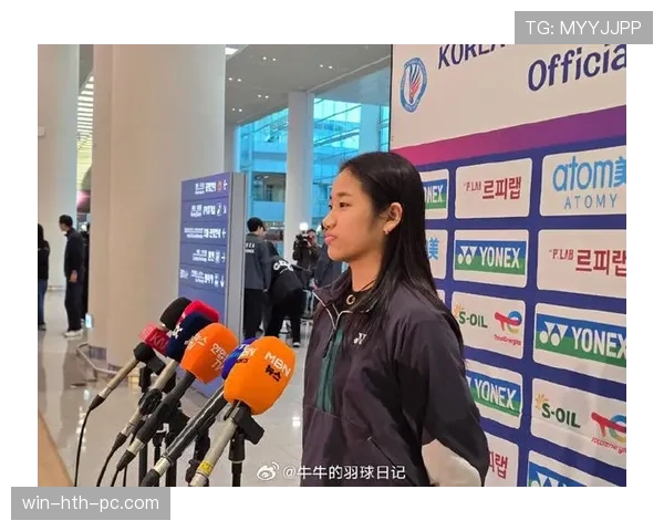 安洗莹赛场上拼命，豪宅里却像隋棠开派对，这反差我真顶不住！